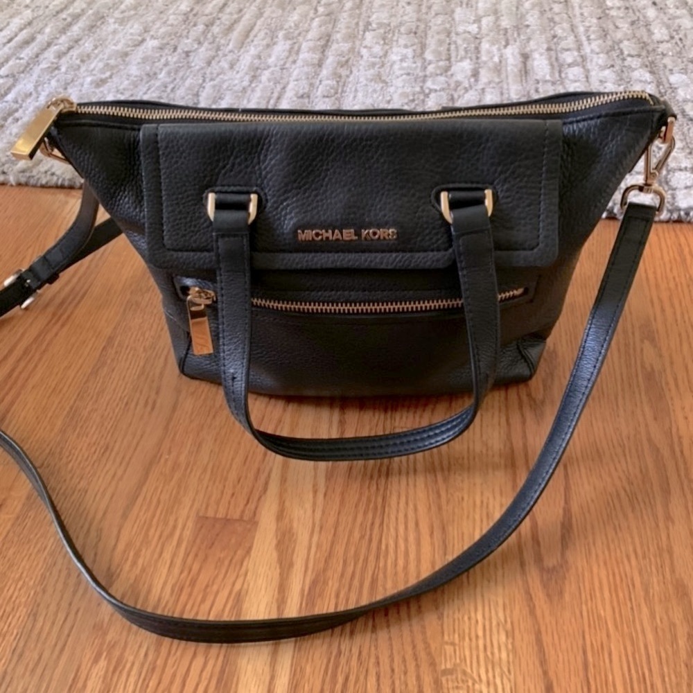 Michael Kors Crossbody - Picture 2 of 6